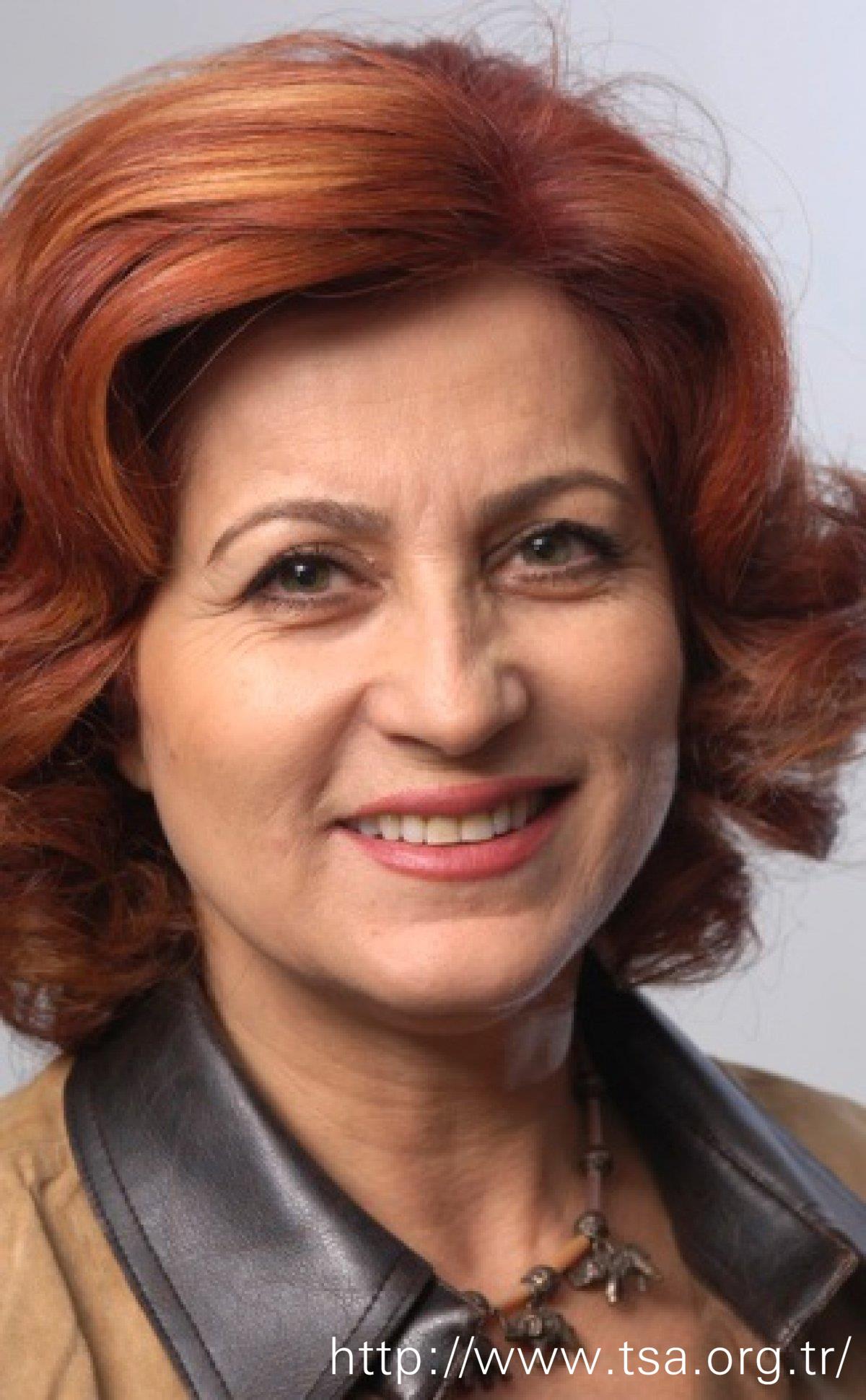   Betül Arım